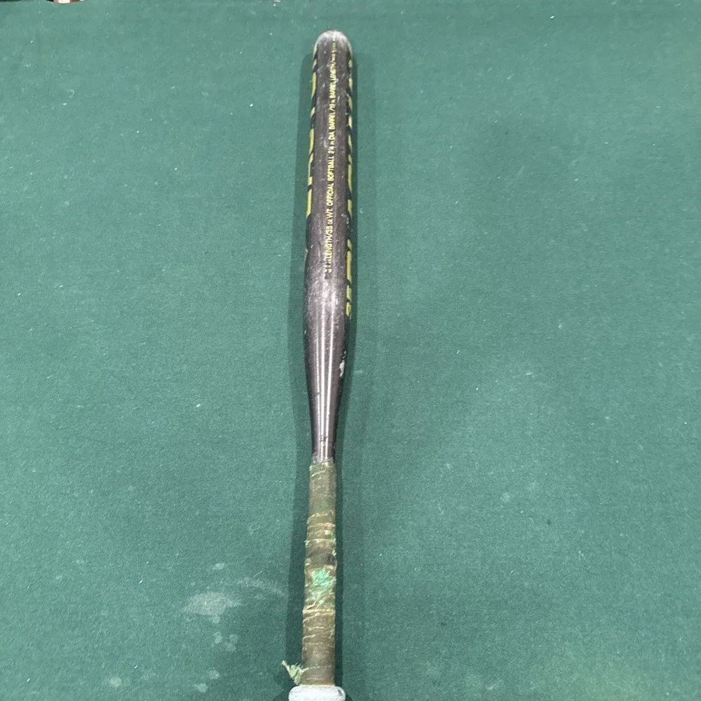 Easton Black Magic‎ S80-3435 2 1/4